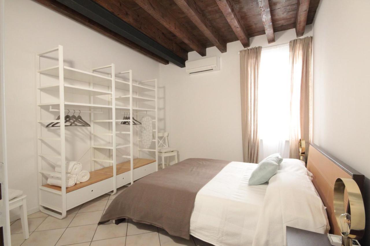 Interno 4 - Central Cozy New Flat 데센자노델가르다 외부 사진