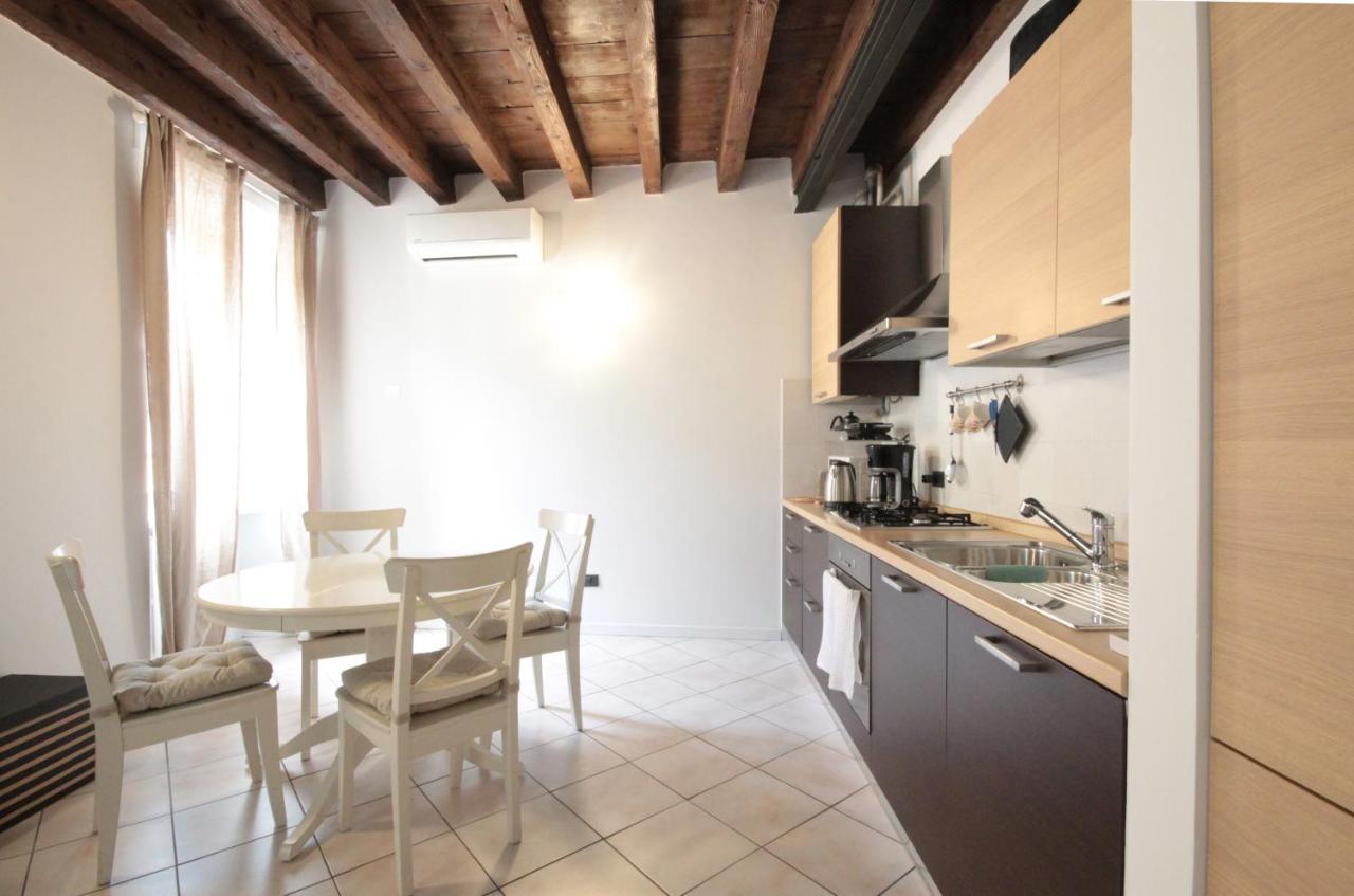 Interno 4 - Central Cozy New Flat 데센자노델가르다 외부 사진
